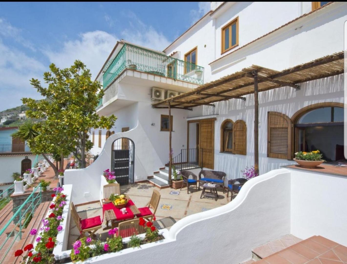 Holidays Dream Praiano Exterior photo