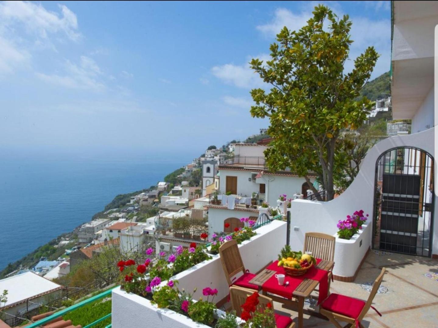 Holidays Dream Praiano Exterior photo