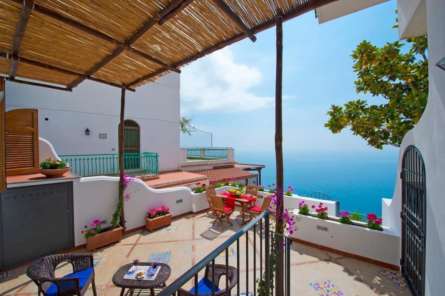 Holidays Dream Praiano Exterior photo